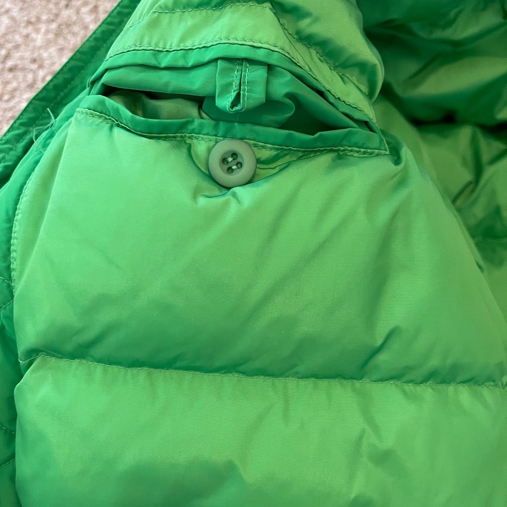 BV Pre Fall 2021 green puffy jacket Small NWT - Picture 7 of 10